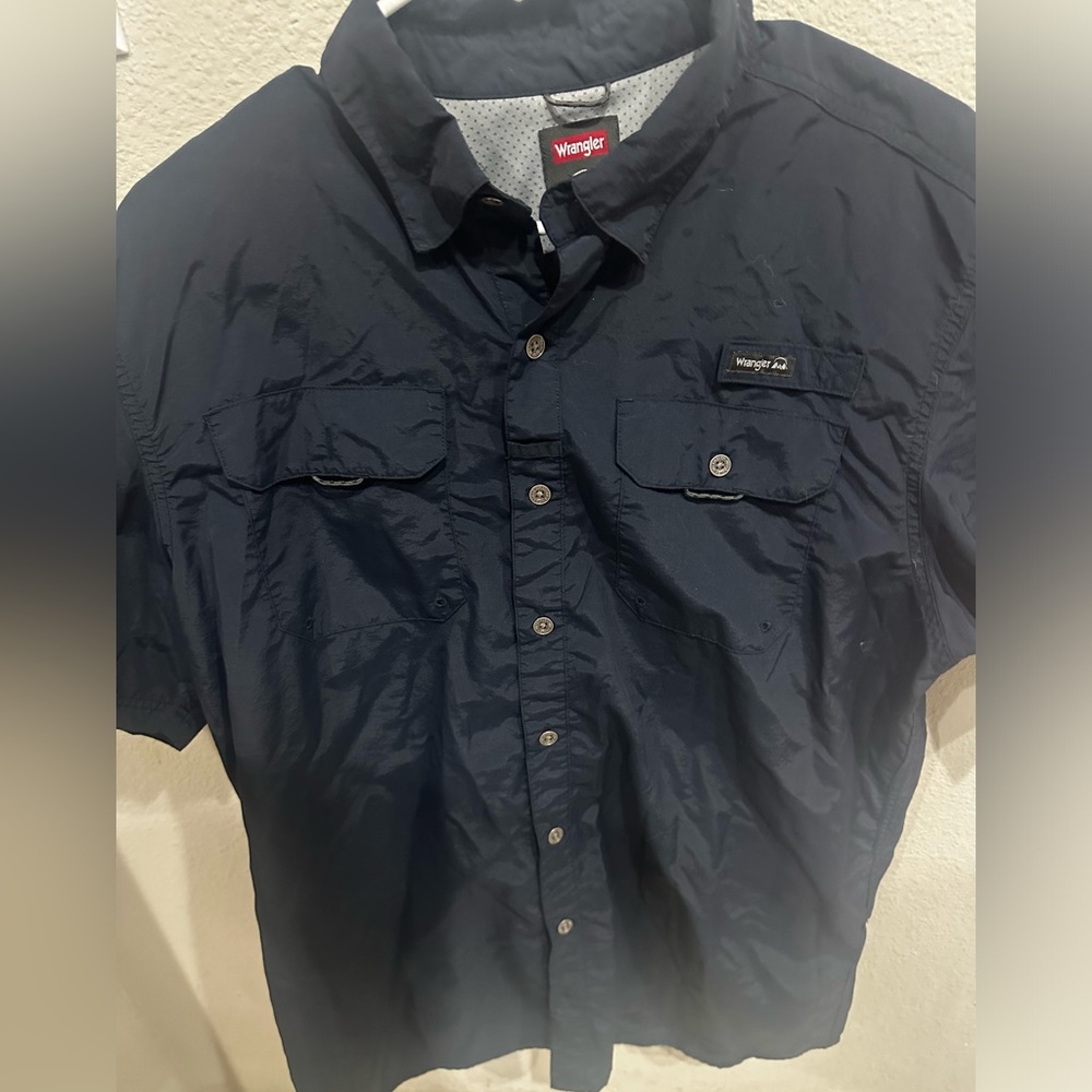 Wrangler Men’s Outdoor Short Sleeve Fishing Shirt